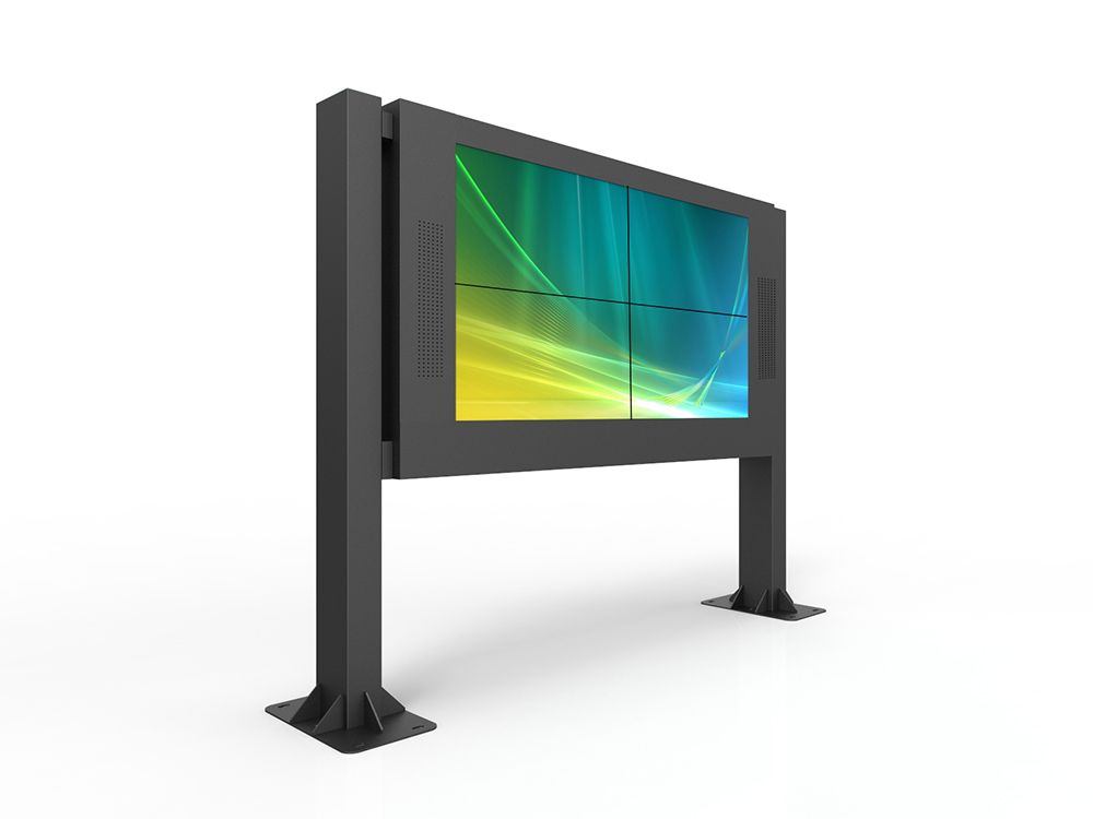 The Advantages of Portrait vs Landscape Digital Signage
