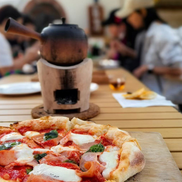 Do Pizza & Burger Chains Need IP65 Outdoor Self-Service Kiosks?