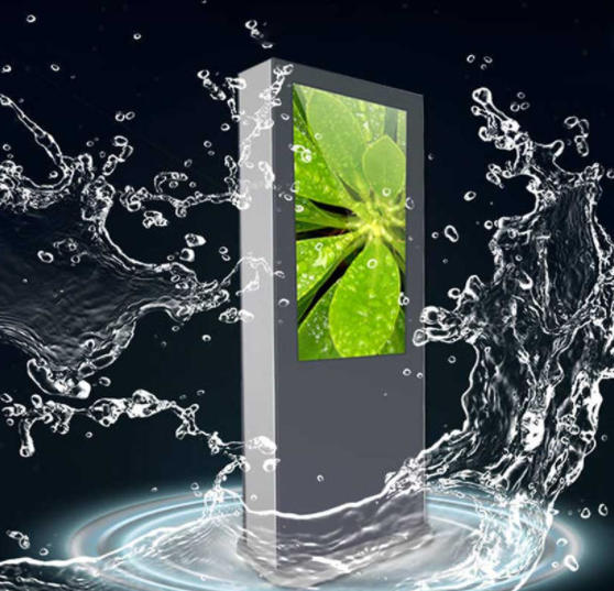 Outdoor Digital Displays: Transforming Visitor Experiences at Tourist Attractions and Retail Sites