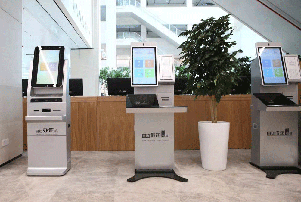 Smart Education campus uses digital signage