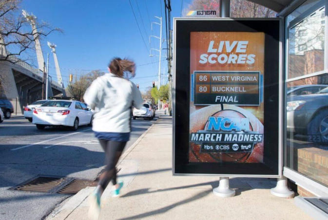 Outdoor digital signage next to the waiting hall